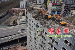 济南楼顶爆料案件视频,惊人真相揭露！
