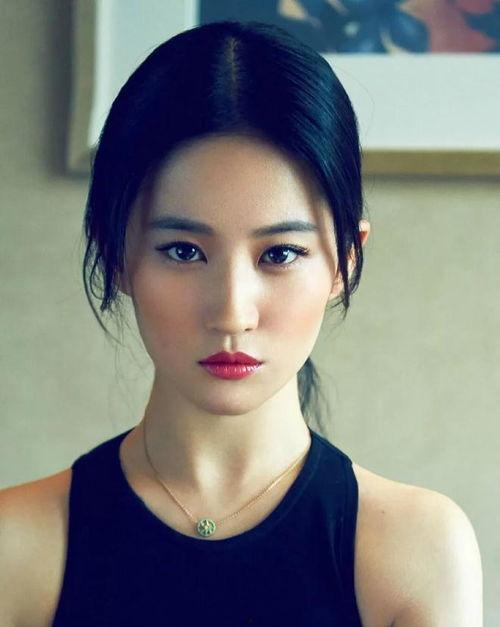 圈内爆料鹿晗胡歌,揭秘娱乐圈的神秘邂逅与传奇故事 第2张 圈内爆料鹿晗胡歌,揭秘娱乐圈的神秘邂逅与传奇故事 第2张